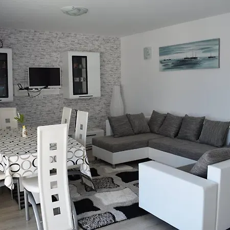 Apartmani Celjak Pag Town Esterno foto