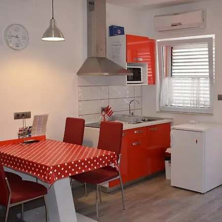 Apartmani Celjak Pag Town Esterno foto