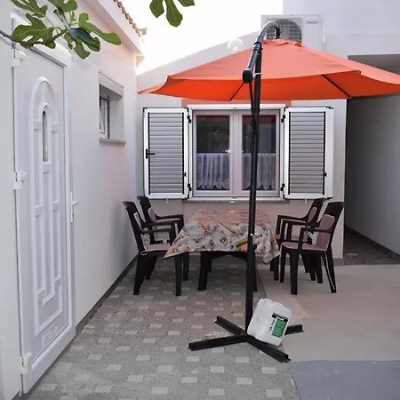Apartmani Celjak Pag Town Esterno foto